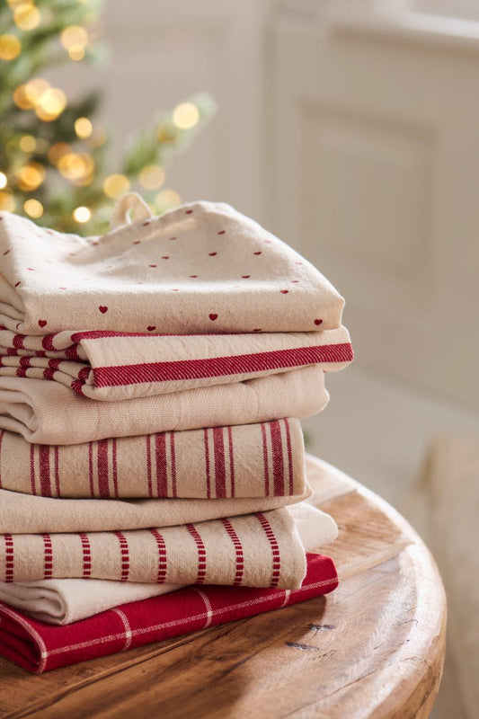 IB Laursen Geschirrtuch Valentin Herzen rot