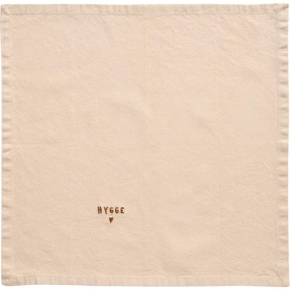 IB Laursen Tradition Stoffserviette mit Hygge Schriftzug Leinenfarbig