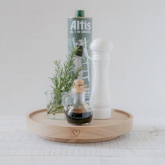 Eulenschnitt Drehteller mit Herz aus Eiche