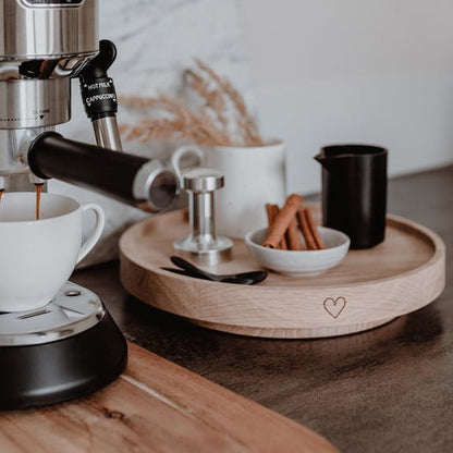 Eulenschnitt Drehteller mit Herz aus Eiche