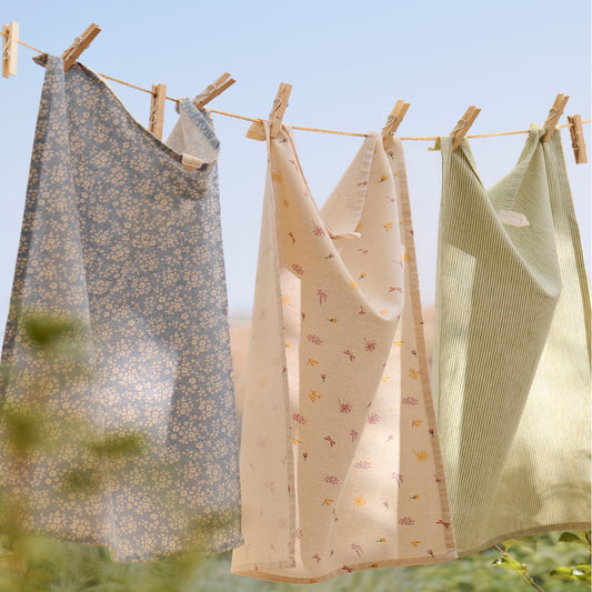 IB Laursen Geschirrtuch Ofelia mit Schmetterlingen & Blumen