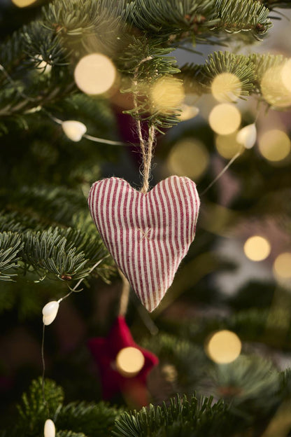 IB Laursen Stoffherzen zum hängen rot weiß