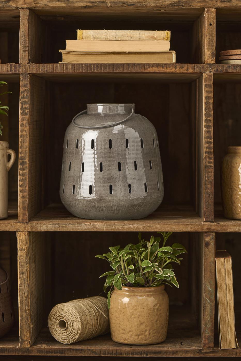 IB Laursen großes Windlicht aus Metall Berkane grau braun