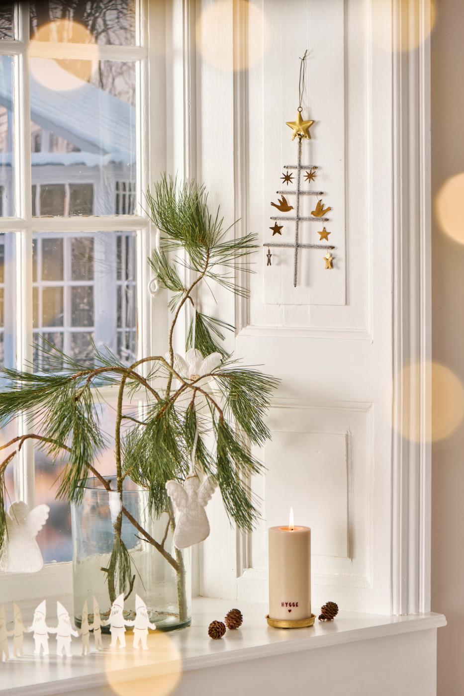 IB Laursen Stumpenkerze mit Schriftzug Hygge graunatur /braun