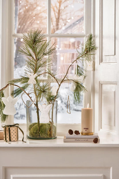 IB Laursen Stumpenkerze mit Schriftzug Hygge graunatur /braun